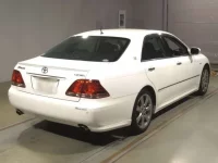 Toyota CROWN лот № 96 оценка 3.5  с аукциона в Японии 1