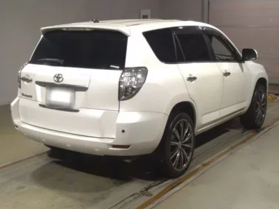 Toyota VANGUARD  с аукциона в Японии