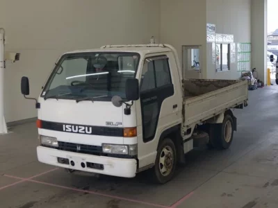 Isuzu ELF  с аукциона в Японии