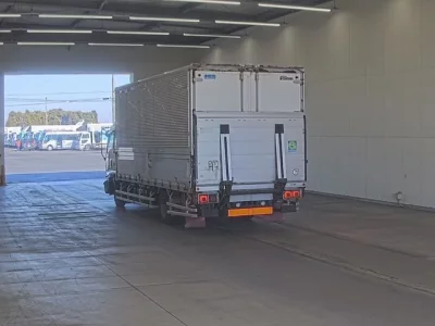 Isuzu FORWARD  с аукциона в Японии