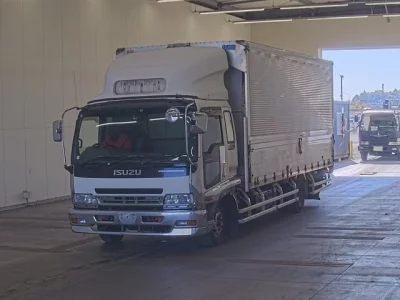 Isuzu FORWARD  с аукциона в Японии