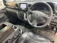 Nissan CARAVAN VAN лот № 20095 оценка 3  с аукциона в Японии 3