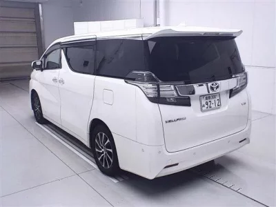 Toyota VELLFIRE  с аукциона в Японии