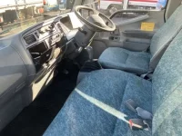 Mitsubishi CANTER лот № 1095 оценка 3.5  с аукциона в Японии 4