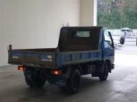 Mitsubishi CANTER лот № 1095 оценка 3.5  с аукциона в Японии 1