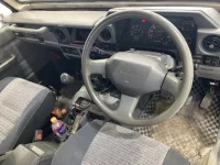 Toyota LAND CRUISER лот № 20126 оценка 3  с аукциона в Японии 3