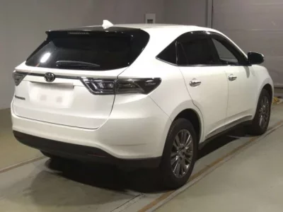 Toyota HARRIER  с аукциона в Японии