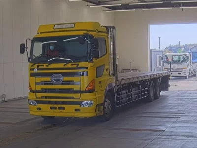 Hino TRUCK
