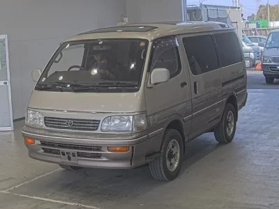 Toyota HIACE  с аукциона в Японии