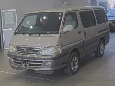 Toyota HIACE  с аукциона в Японии