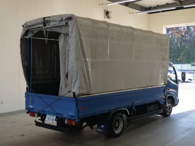 Toyota DYNA  с аукциона в Японии