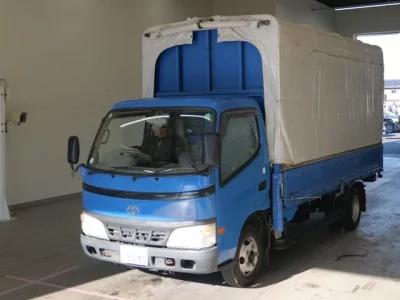 Toyota DYNA  с аукциона в Японии
