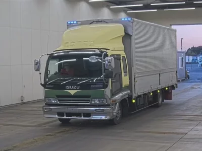 Isuzu FORWARD  с аукциона в Японии