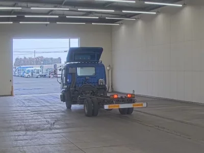 Isuzu FORWARD  с аукциона в Японии
