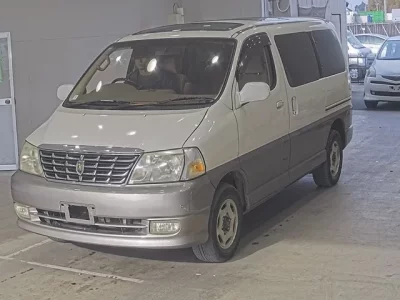 Toyota HIACE  с аукциона в Японии