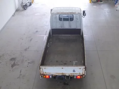 Isuzu ELF  с аукциона в Японии