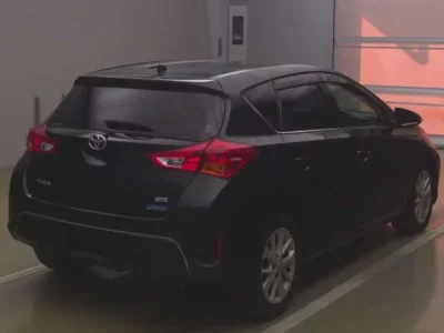 Toyota AURIS  с аукциона в Японии