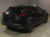 Lexus UX лот № 10027 оценка RA  с аукциона в Японии 1