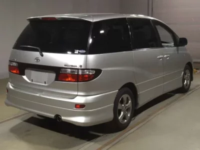 Toyota ESTIMA  с аукциона в Японии