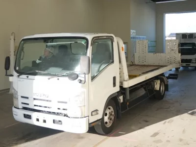 Isuzu ELF  с аукциона в Японии