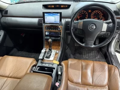 Nissan STAGEA