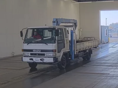 Isuzu FORWARD  с аукциона в Японии