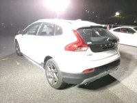 Volvo V40 лот № 10 оценка 4.5  с аукциона в Японии 4