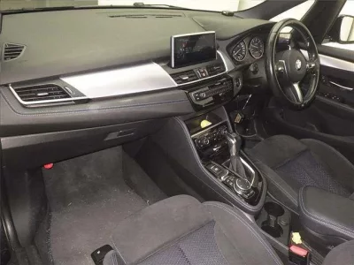 BMW 2-Series  с аукциона в Японии