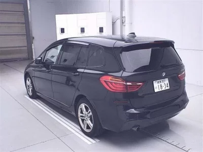 BMW 2-Series  с аукциона в Японии