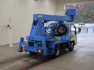 Isuzu ELF  с аукциона в Японии