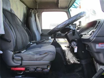 Isuzu FORWARD  с аукциона в Японии