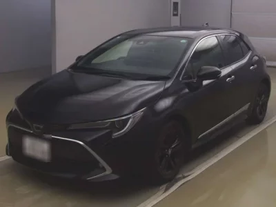 Toyota COROLLA SPORT  с аукциона в Японии