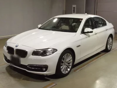 BMW 5-Series  с аукциона в Японии