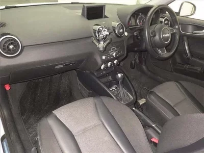 Audi A1  с аукциона в Японии