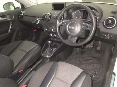 Audi A1  с аукциона в Японии