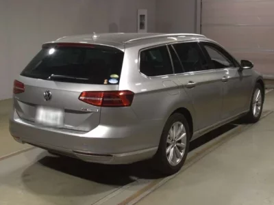 Volkswagen PASSAT VARIANT