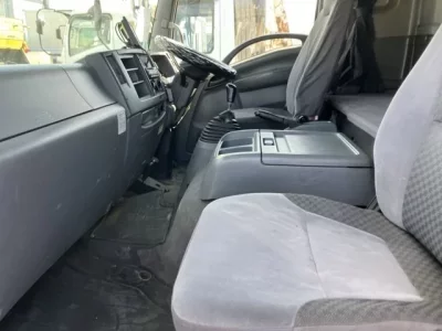 Isuzu FORWARD  с аукциона в Японии