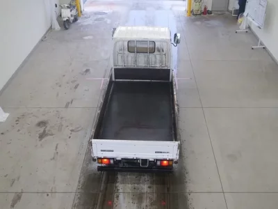 Isuzu ELF  с аукциона в Японии
