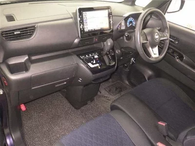 Nissan ROOX  с аукциона в Японии