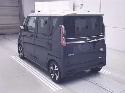 Nissan ROOX  с аукциона в Японии