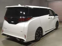 Toyota ALPHARD лот № 2049 оценка 4  с аукциона в Японии 1