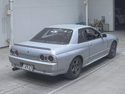 Nissan SKYLINE  с аукциона в Японии