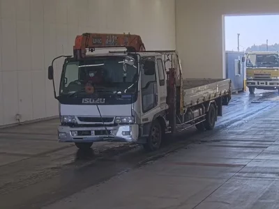 Isuzu FORWARD  с аукциона в Японии