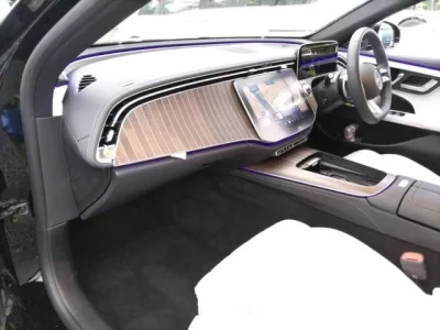 Mercedes-Benz E CLASS  с аукциона в Японии