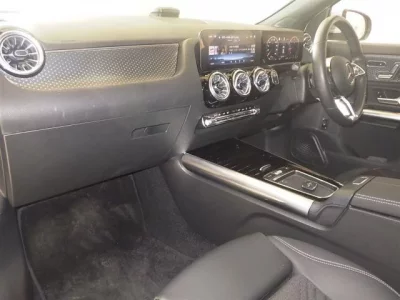 Mercedes-Benz GLA CLASS  с аукциона в Японии