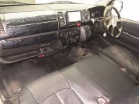 Toyota HIACE VAN лот № 70071 оценка 3  с аукциона в Японии 3