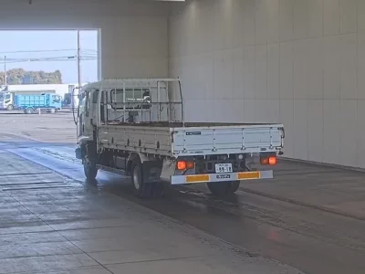 Isuzu FORWARD  с аукциона в Японии