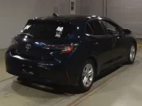 Toyota COROLLA SPORT лот № 2070 оценка 4  с аукциона в Японии 1