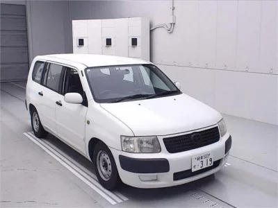 Toyota SUCCEED  с аукциона в Японии