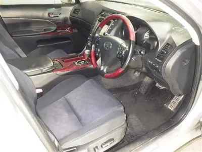 Lexus GS  с аукциона в Японии